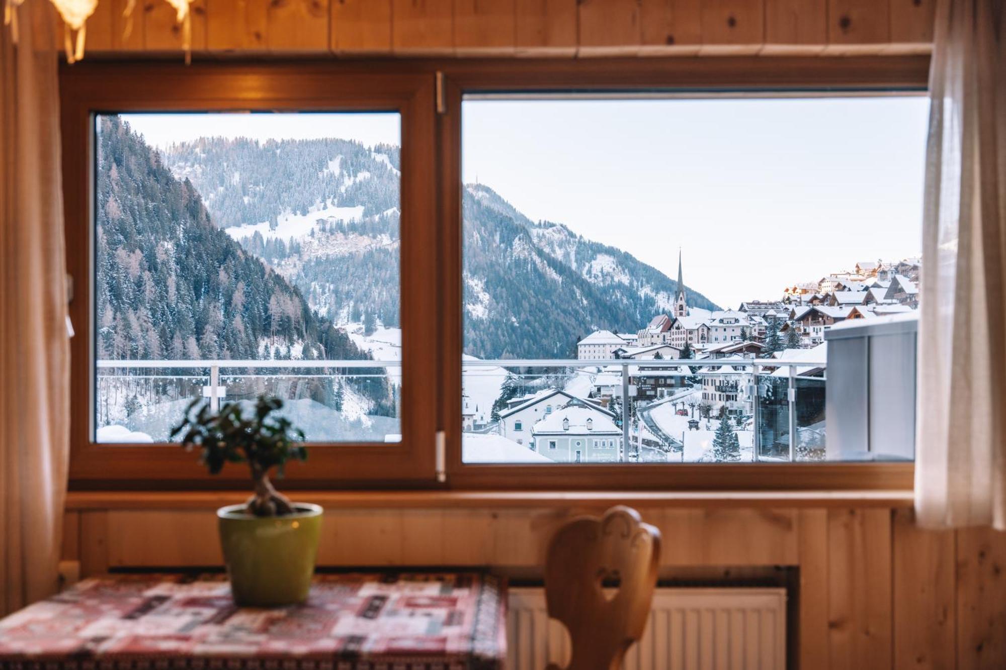 Apartments Heritage House Margherita Santa Cristina Val Gardena エクステリア 写真
